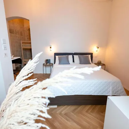 Bed & Breakfast Centro Storico & *