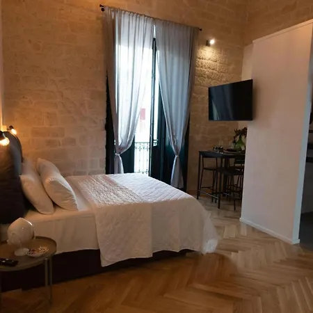 Bed & Breakfast Centro Storico & *