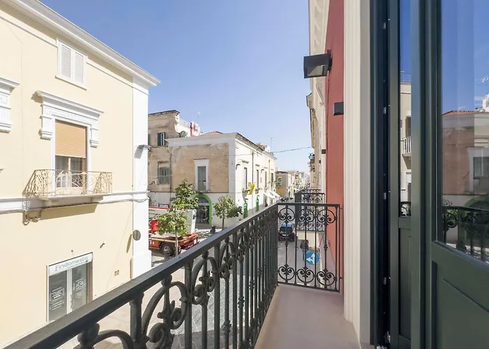 Centro Storico & Couette-café 4*